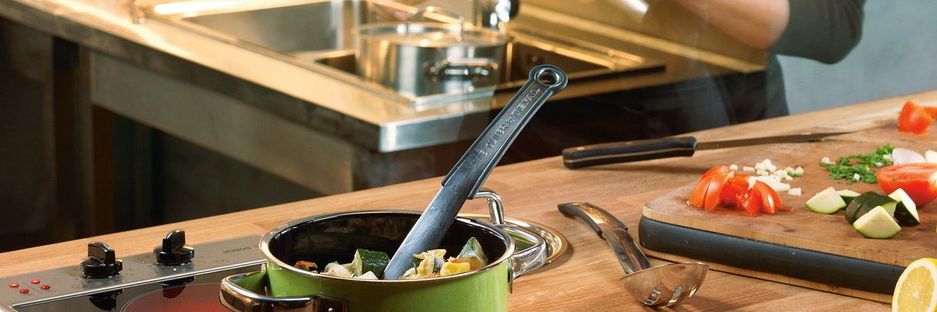 Кабачки с помидорами и чесноком