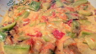 кабачки тушеные в сливочном соусе