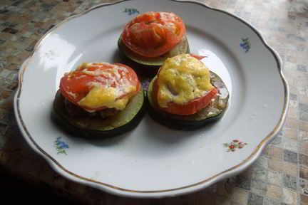 Кабачки запеченные с фаршем