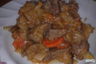 Капуста со свининой в мультиварке Редмонд