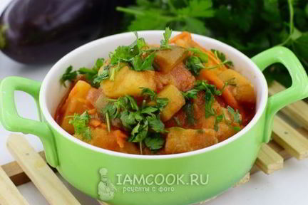 Картошка тушеная с баклажанами