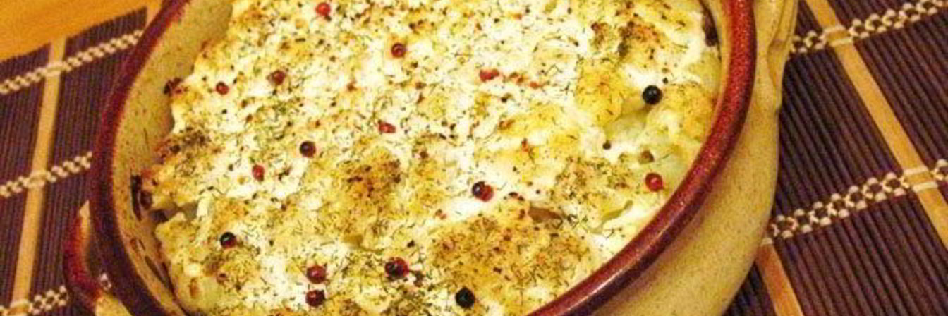 Цветная капуста с курицей, запеченная в духовке