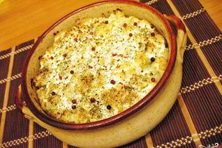 Цветная капуста с курицей, запеченная в духовке