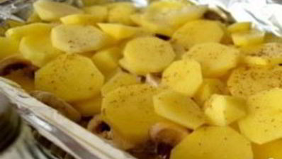 запеченная картошка с шампиньонами и сыром