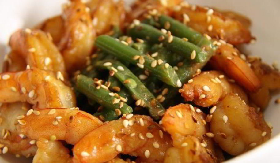 Рецепт зеленой фасоли с тахини и креветками