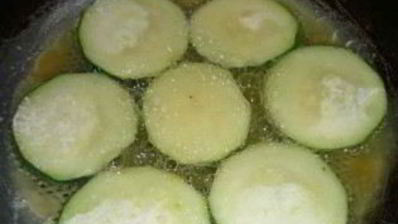 жареные кабачки и баклажаны