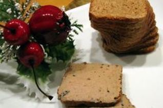 Фуа гра с поджаренными тостами