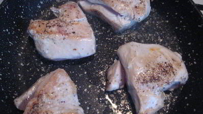 конверты с куриной грудкой, печенью и беконом