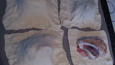 конверты с куриной грудкой, печенью и беконом