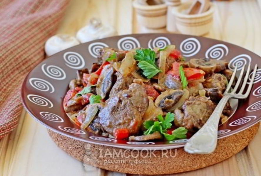 Куриная печень с шампиньонами