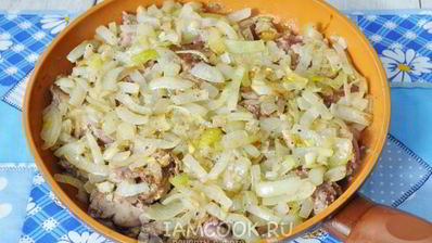 куриная печень тушеная в сметане