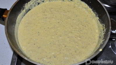 куриная печень в орехово-сметанном соусе