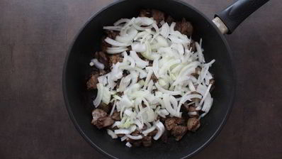 куриная печень в соусе морне