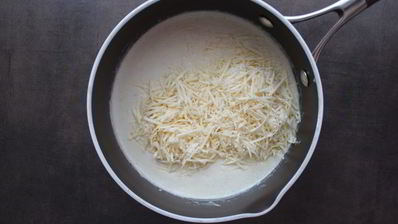 куриная печень в соусе морне