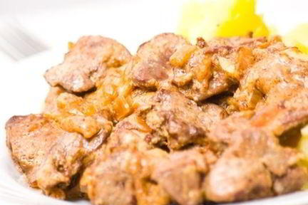 Куриная печень в сырном соусе