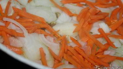 нежная говяжья печень в сметанном соусе