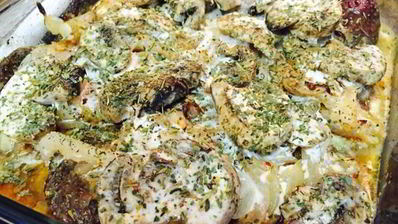 печень с грибами под сливочным соусом