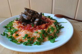 Печень с овощным пюре