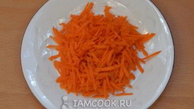 печень свиная жареная с луком и морковью