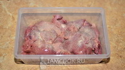 печень в беконе на мангале