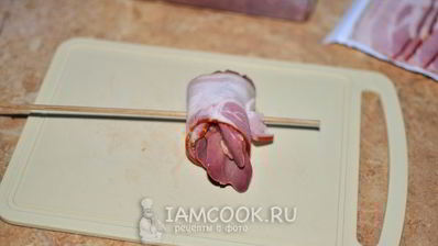 печень в беконе на мангале