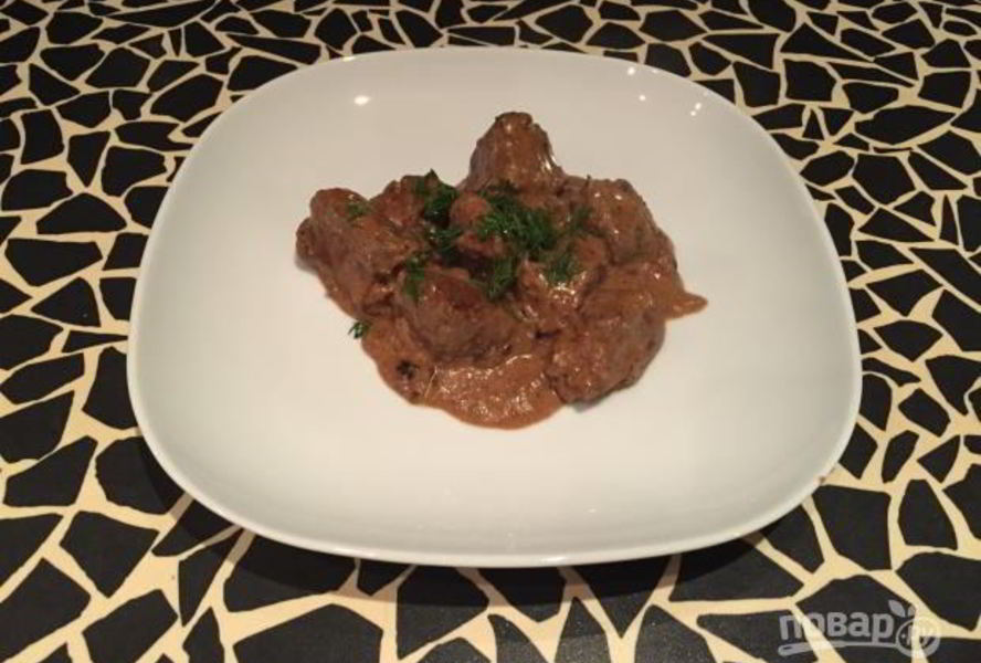 Печень в мультиварке со сметаной