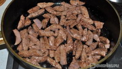 печень в сливочном соусе бешамель