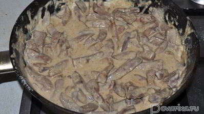 печень в сливочном соусе бешамель