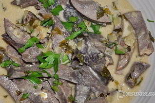 Свиная печень в соусе