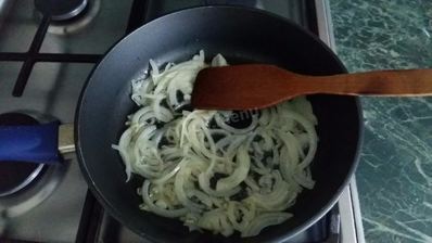 жареная печень с луком