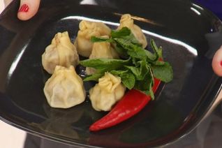 Хинкали с мясом, мятои и корицеи