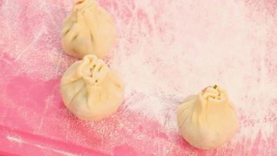 хинкали с мясом, мятои и корицеи