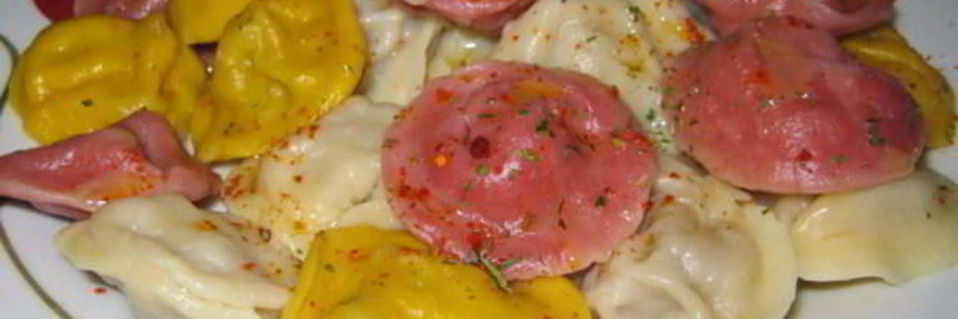 Пельмени разноцветные