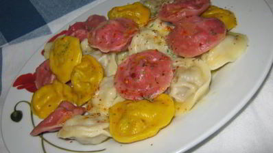 пельмени разноцветные