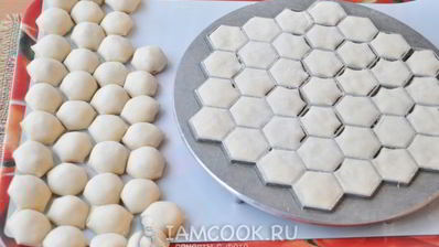 пельмени с куриной грудкой и свиным фаршем