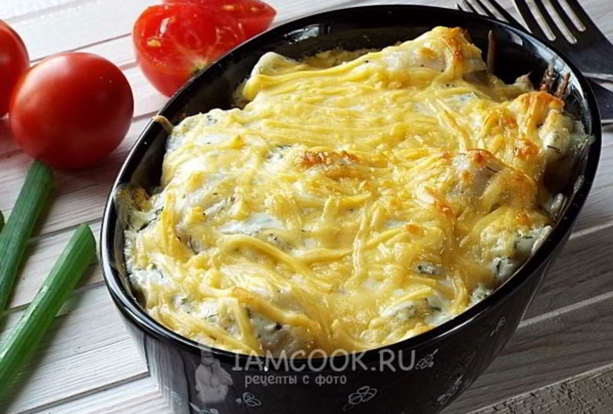 Пельмени с сыром и сметаной в духовке