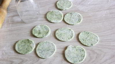 пельмени цветные