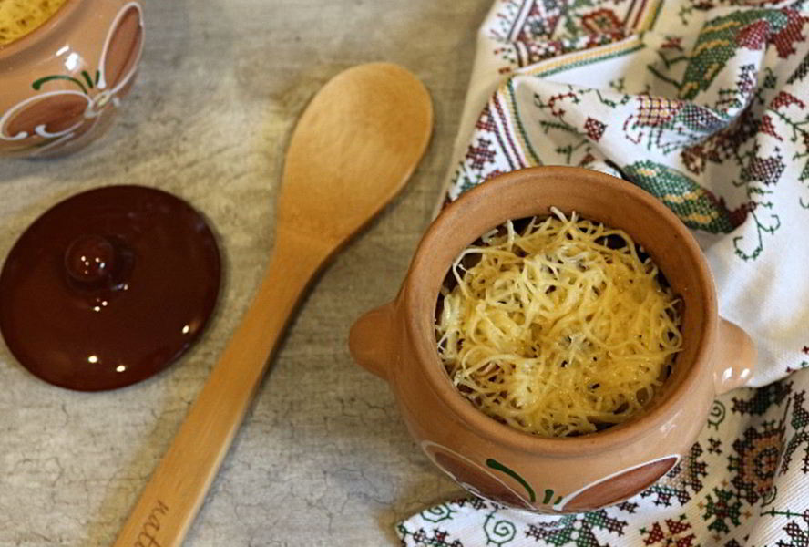 Пельмени в горшочках