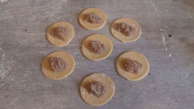 пельмени в горшочках