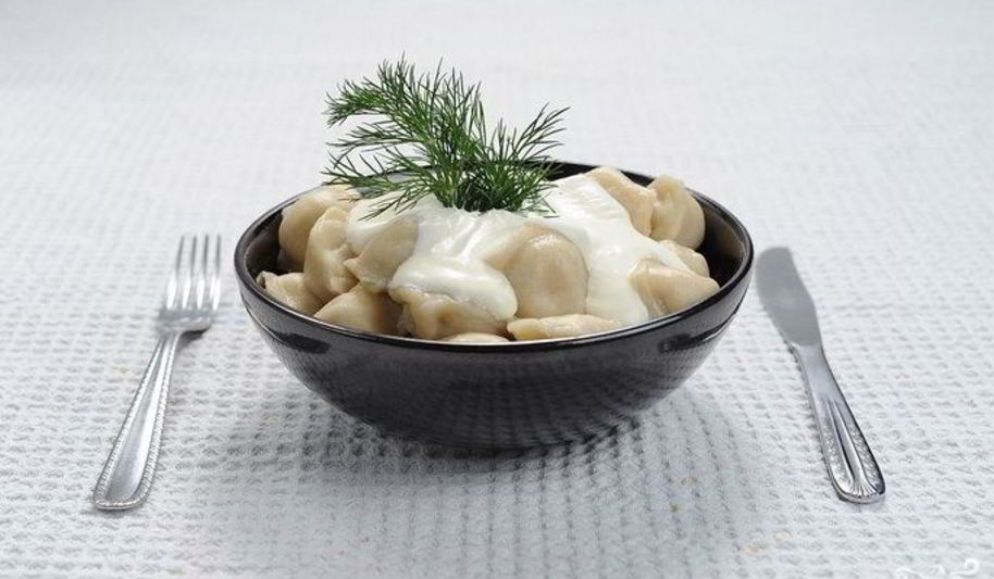 Рецепт пельменей в горшочке в молоке