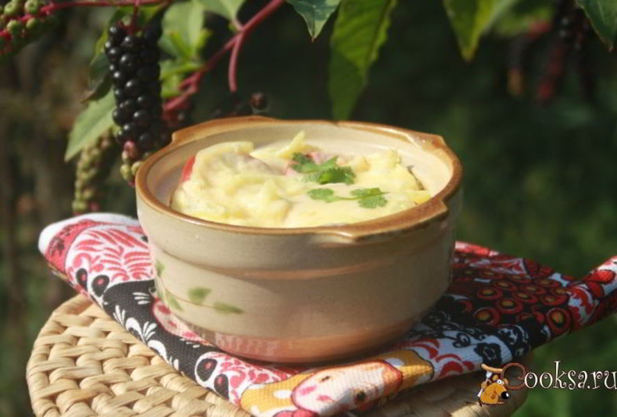 Пельмени в омлете с овощами