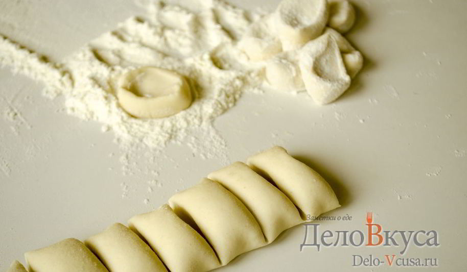 Рецепт пресного теста для вареников и пельменей