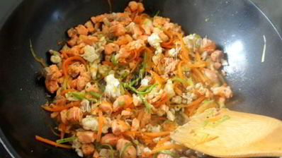 рыбные пельмени с овощами