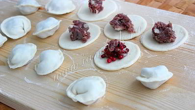 тесто для пельменей на молоке и сметане