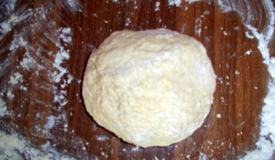 Рецепт великолепного пельменного теста на ряженке