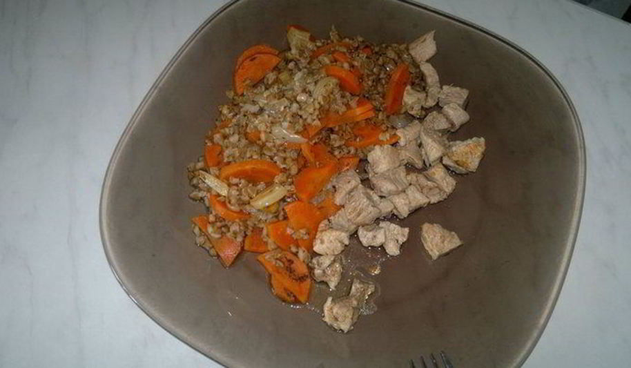 Рецепт гречневого плова со свиной лопаткой