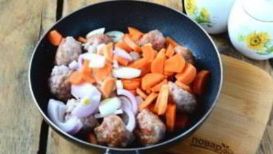 хан-плов с фрикадельками