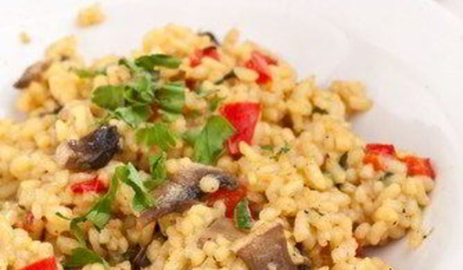 Рецепт куриного плова с грибами и базиликом
