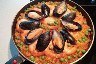 Паэлья с морепродуктами по-русски