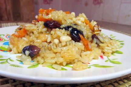 Плов фруктовый